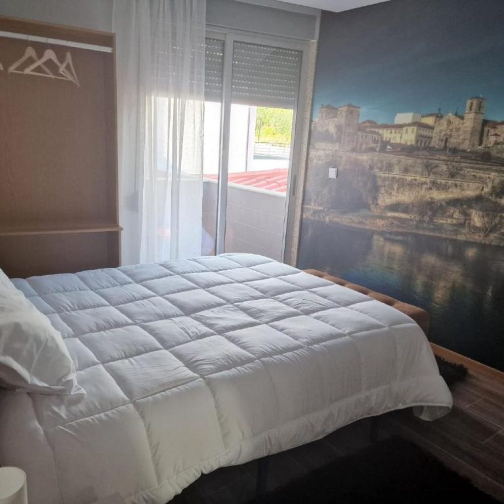 Suite 7 — vista para o jardim